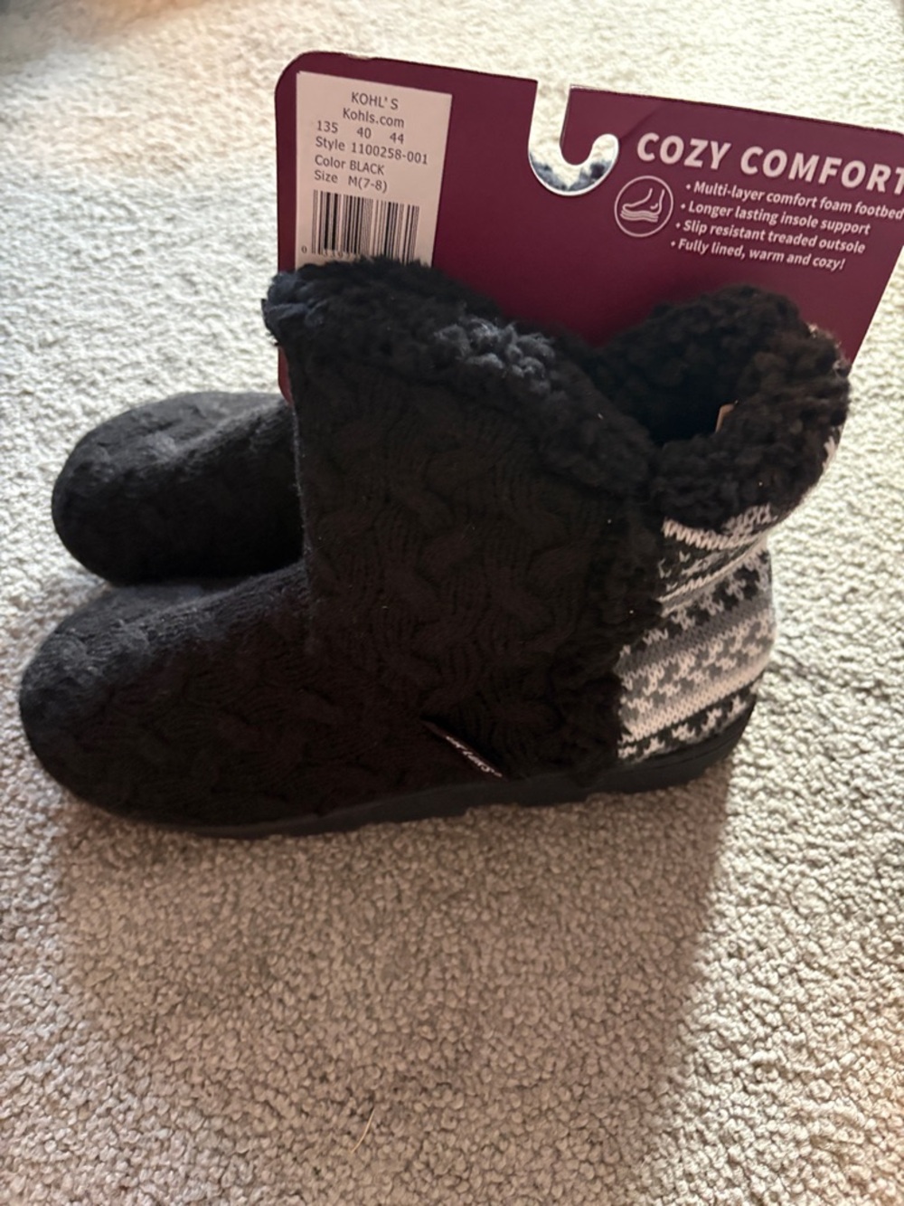 NWT Muk Luks Comfort Black Knit Sherpa Slipper Boots. Size 7-8 Medium